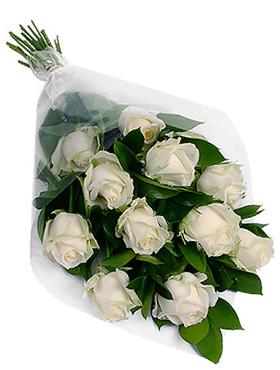 11 White Rose Bouquet