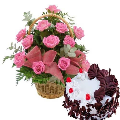 18 Pink Roses Basket With 1 Kg Black Forest Cake