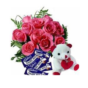 24 Roses Roses Avec Cadbury Produits Laitiers Lait Et 6 Pouces Peluche