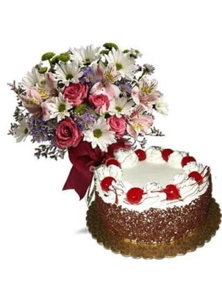 15 Mix Seasonal Flowers Bunch along with 500 gms Black Forest Cake - Fresh Flowers Dubai