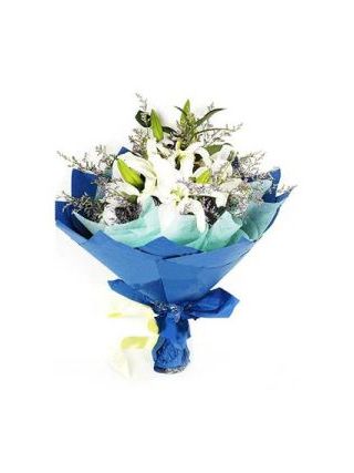 Bunch of 12 Bright White lillies - Fresh Flowers Dubai