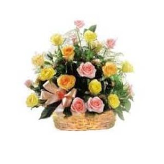 Mix roses basket 18 flowers  - Fresh Flowers Dubai
