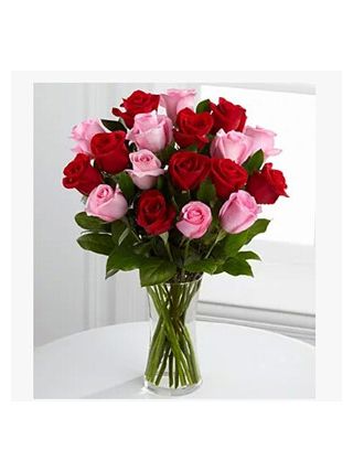 Pink and red roses in vase 35 Flowers - Fresh Flowers Dubai